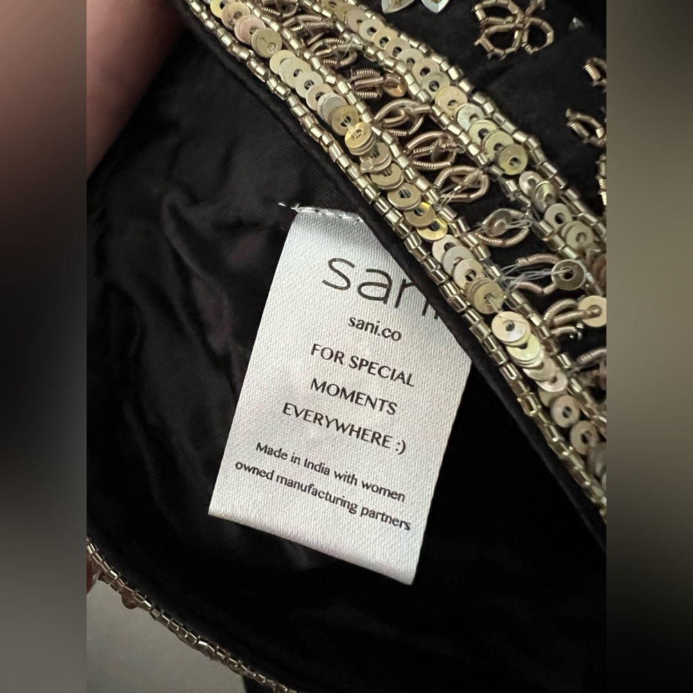 New Sani Ravi top in Black and Gold Size Small - Picture 9 of 12